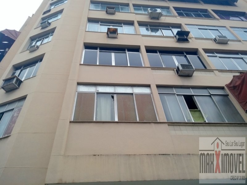 Apartamento à venda com 2 quartos, 65m² - Foto 17