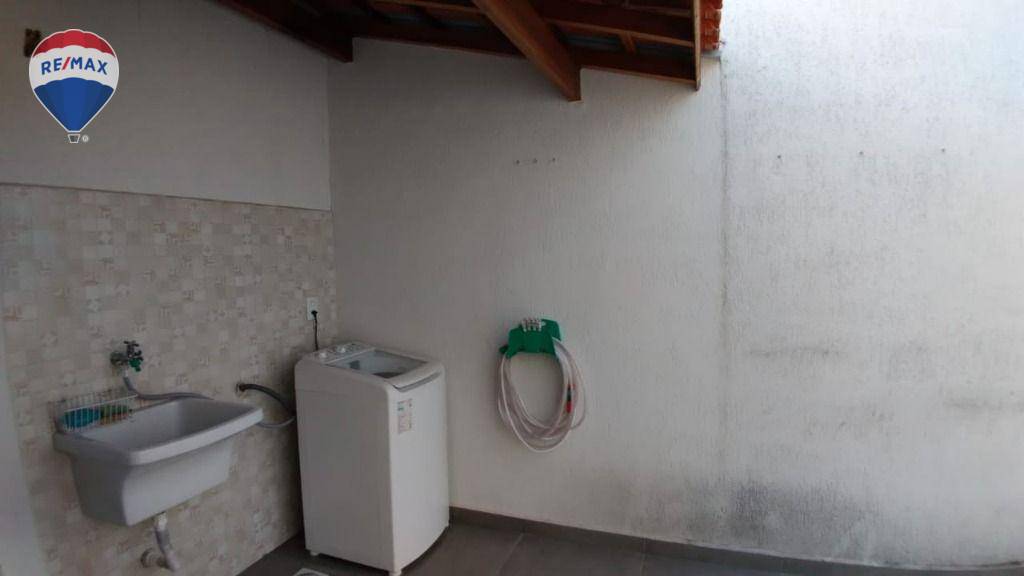 Casa à venda com 2 quartos, 66m² - Foto 44