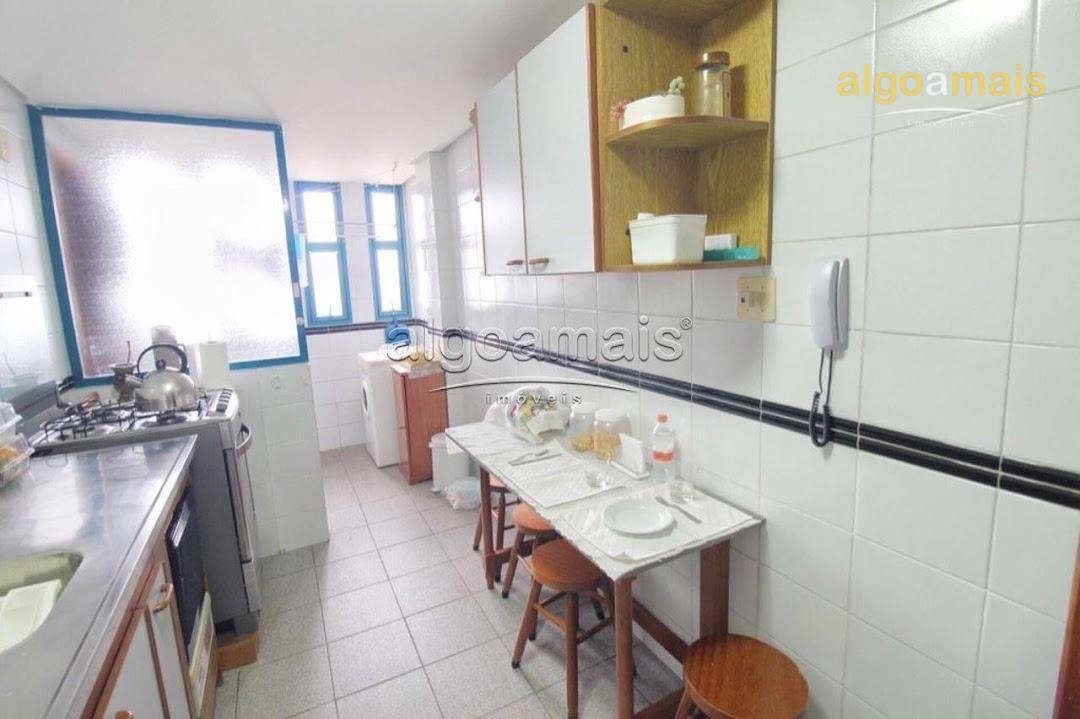 Apartamento à venda com 3 quartos, 160m² - Foto 16