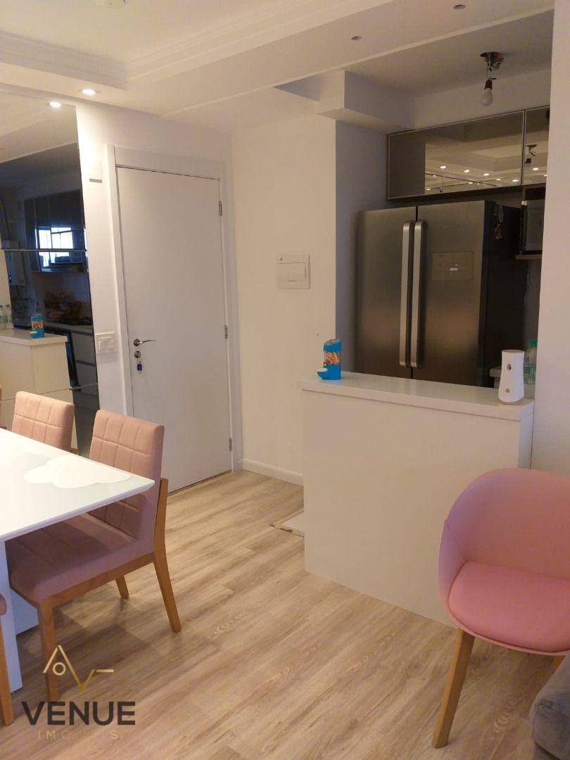 Apartamento à venda com 2 quartos, 63m² - Foto 7