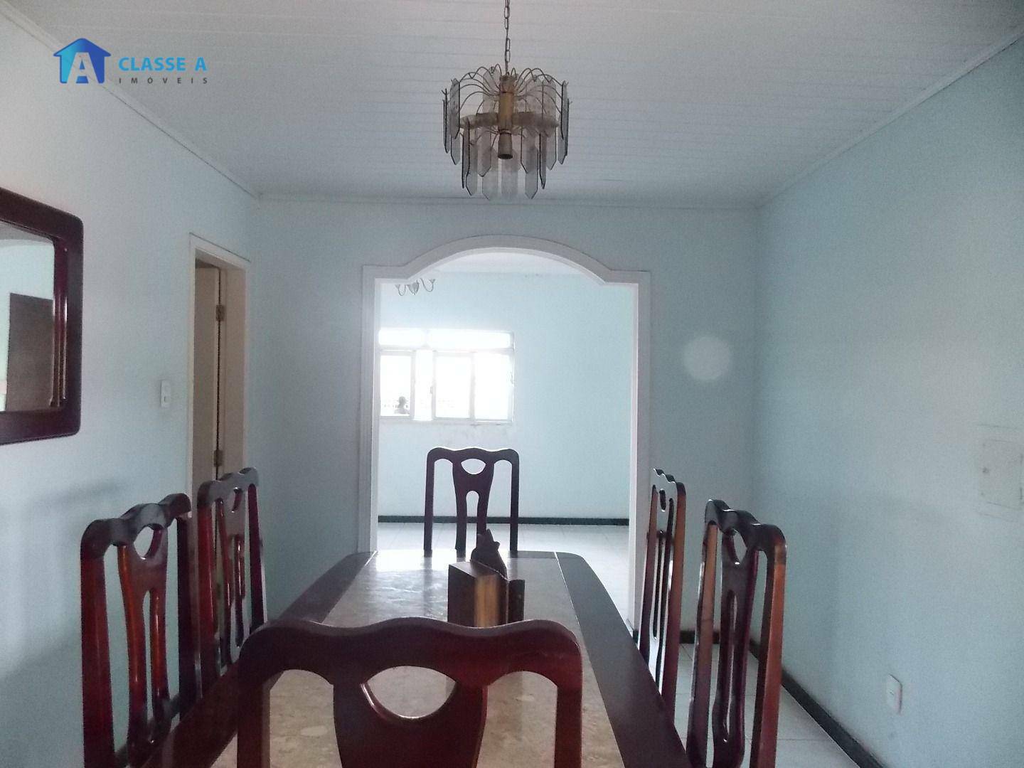 Casa à venda com 3 quartos, 215m² - Foto 7