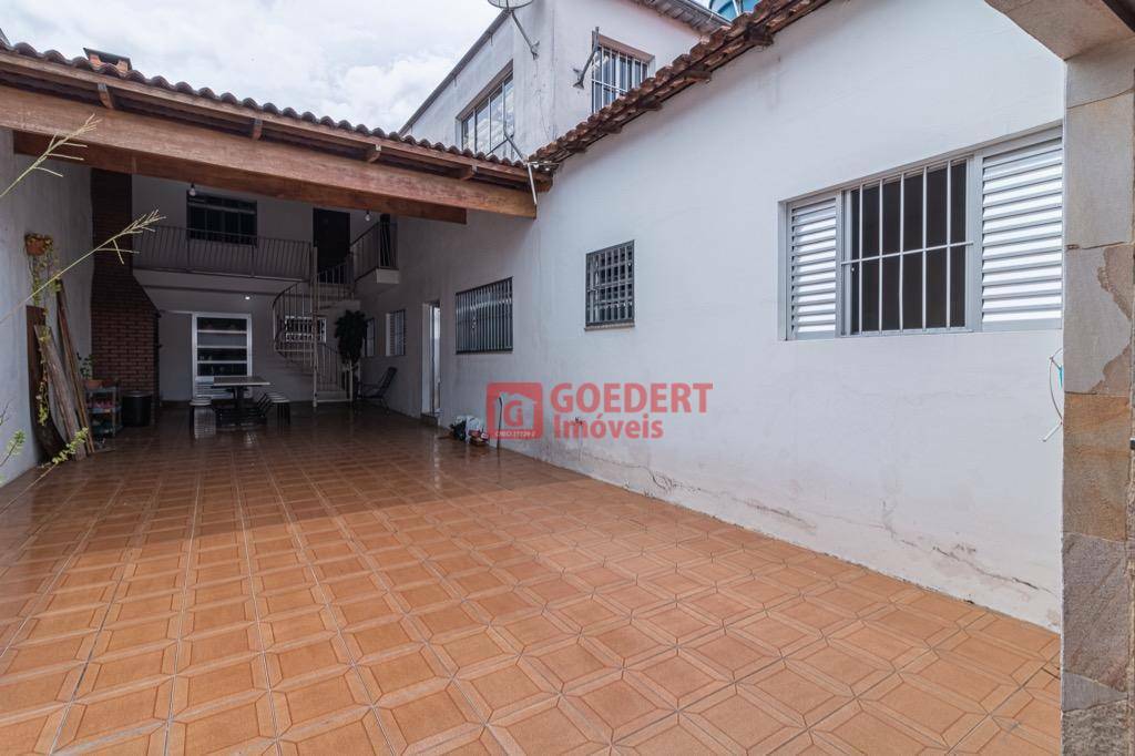 Casa à venda com 3 quartos, 320m² - Foto 29