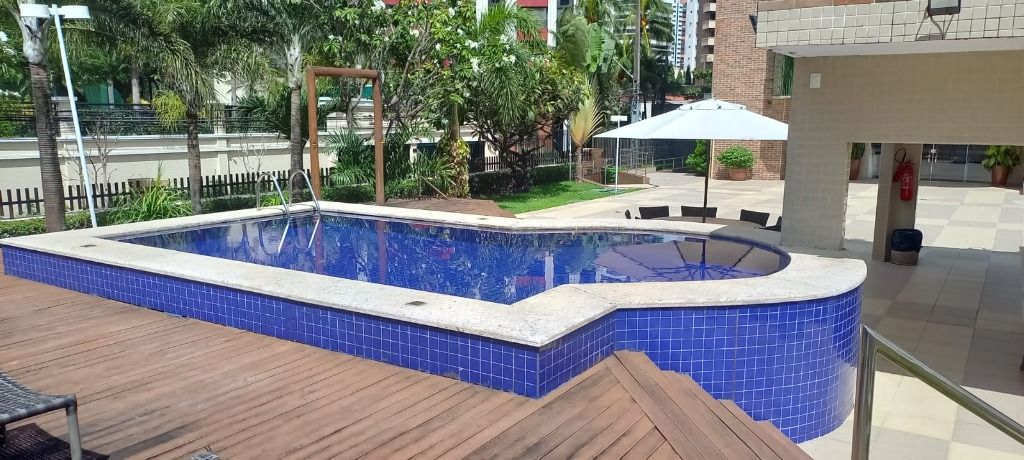 Apartamento à venda com 3 quartos, 270m² - Foto 3