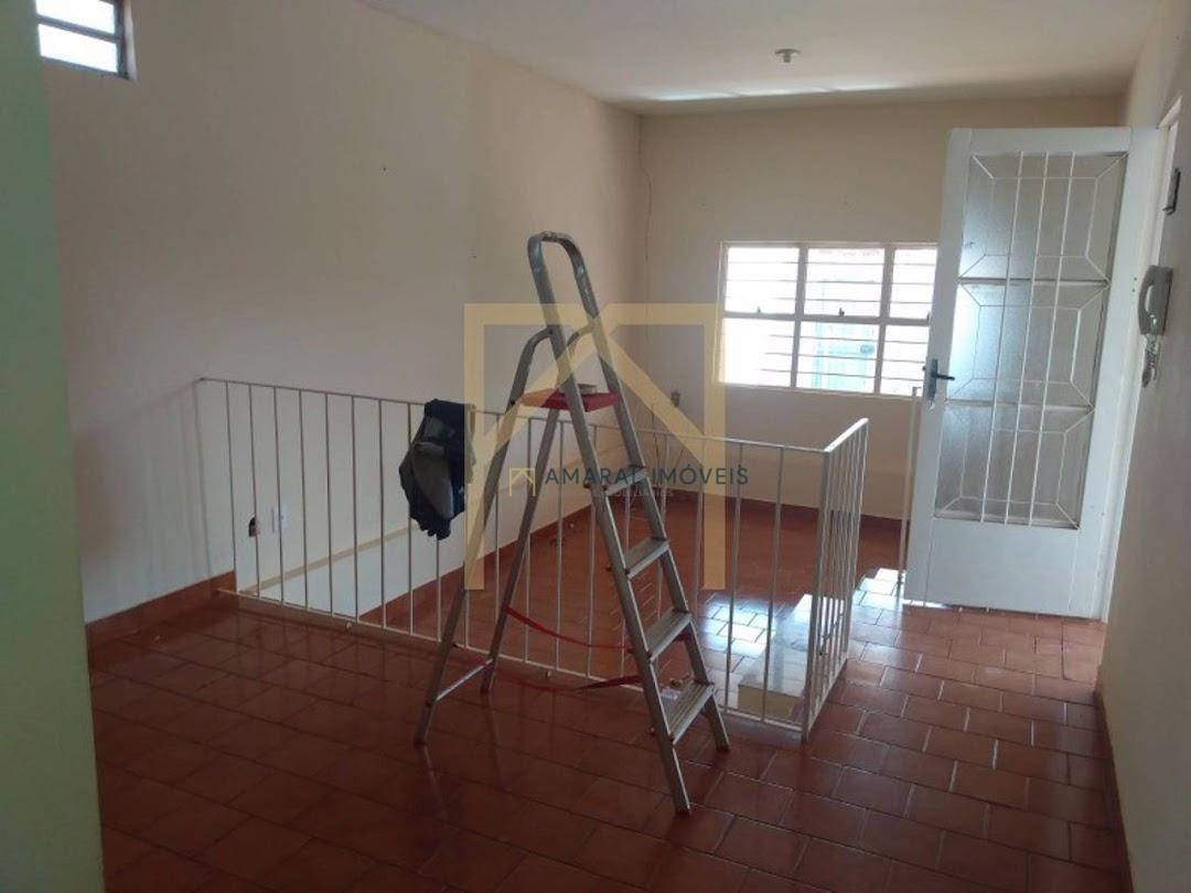 Casa à venda com 3 quartos, 92m² - Foto 7