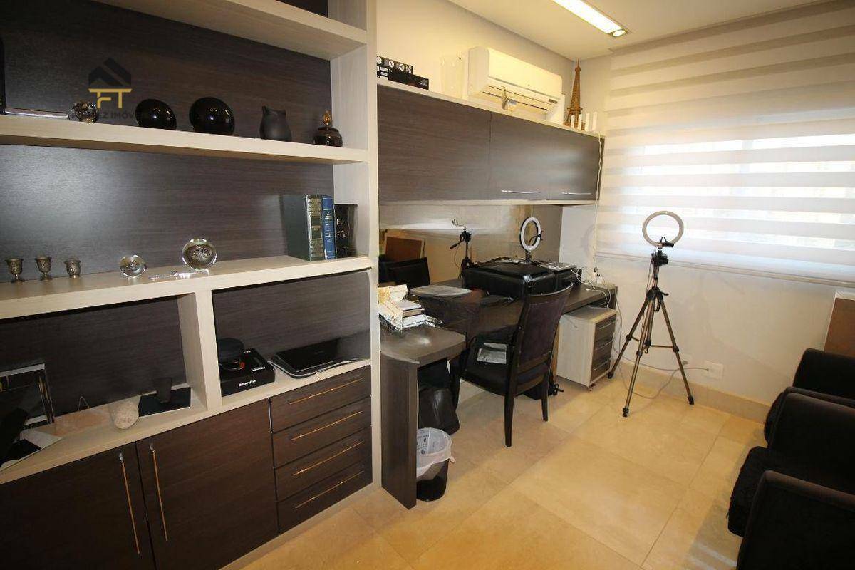 Apartamento à venda com 3 quartos, 200m² - Foto 13