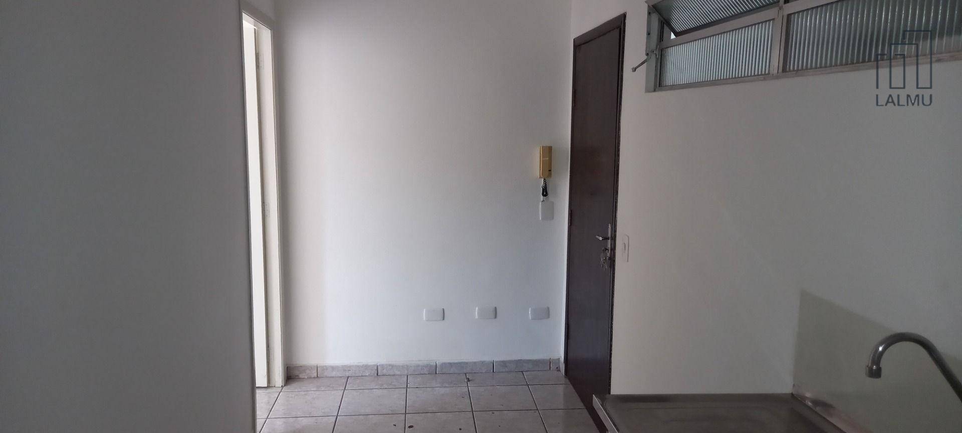 Apartamento para alugar com 1 quarto, 30m² - Foto 2