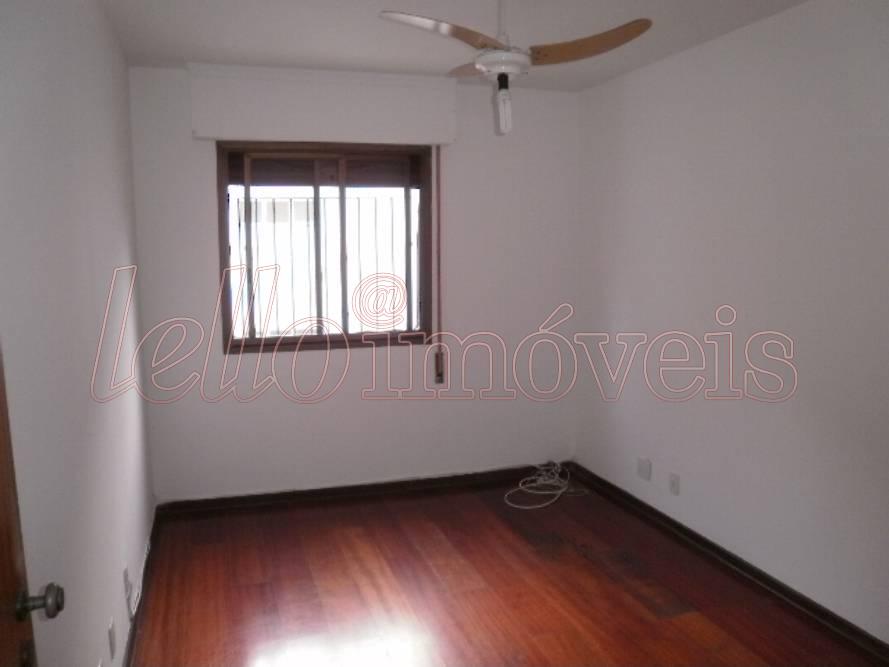 Apartamento para alugar com 4 quartos, 210m² - Foto 9