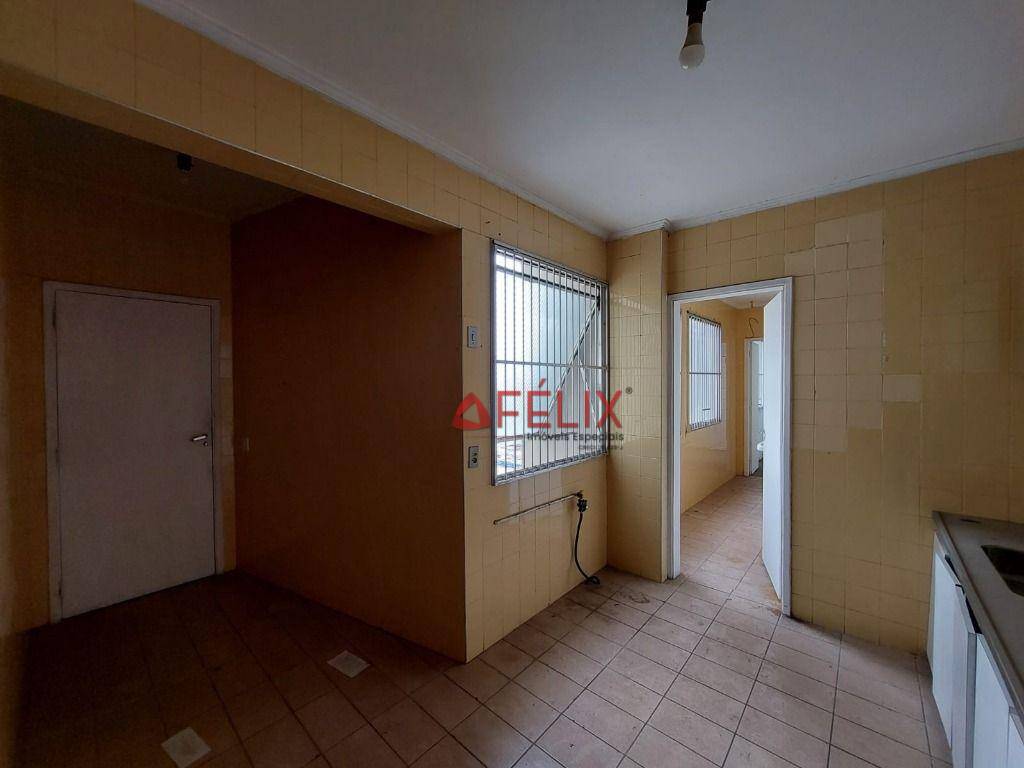 Apartamento à venda com 3 quartos, 146m² - Foto 12