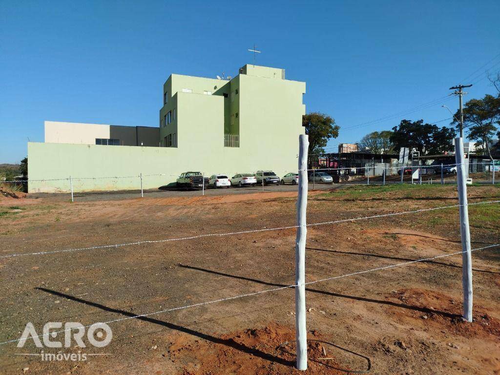 Terreno para alugar, 700M2 - Foto 1