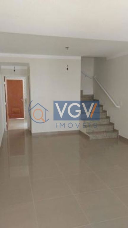 Casa à venda com 3 quartos, 120m² - Foto 14