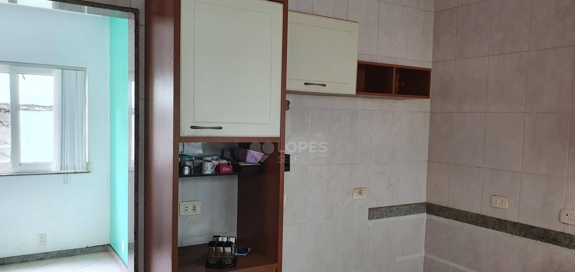 Casa à venda com 6 quartos, 274m² - Foto 14