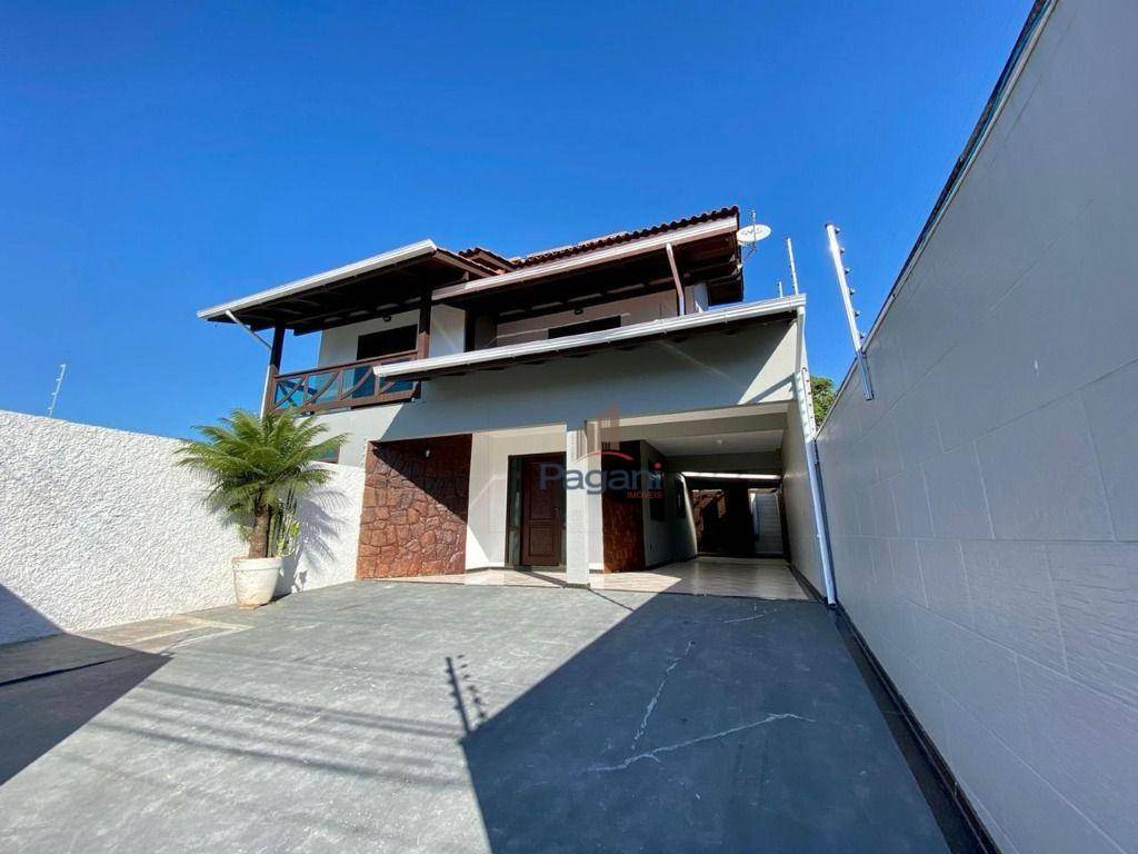 Casa, 8 quartos, 356 m² - Foto 3