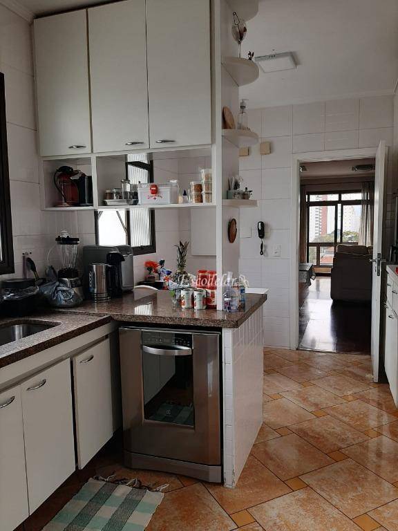 Apartamento à venda com 4 quartos, 146m² - Foto 14