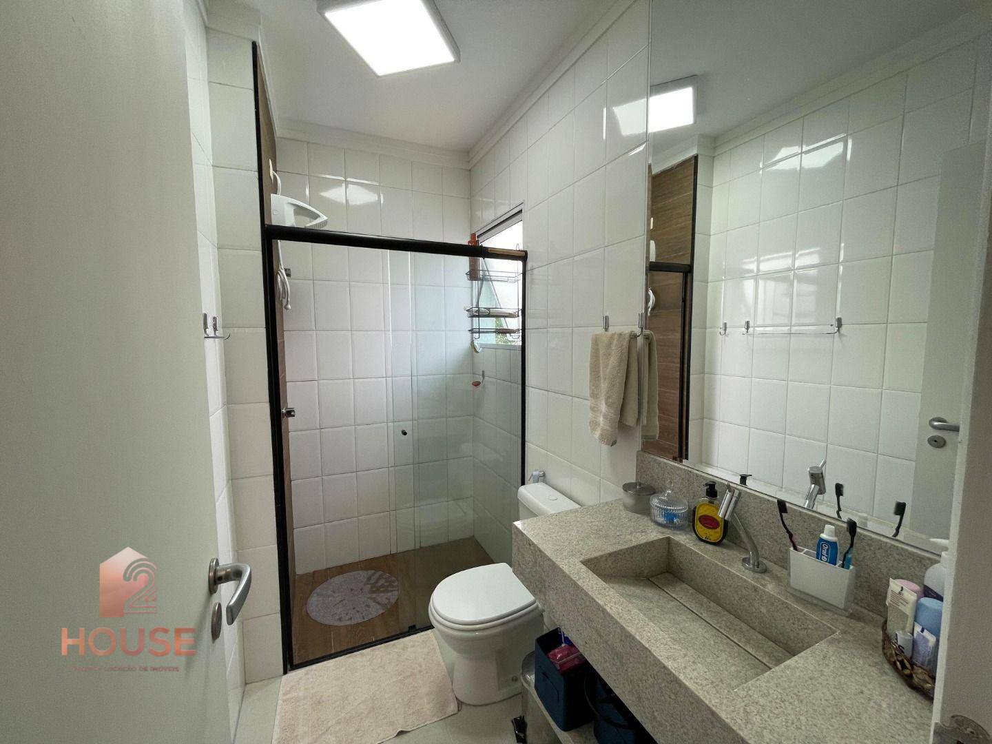 Casa de Condomínio à venda com 4 quartos, 220m² - Foto 15