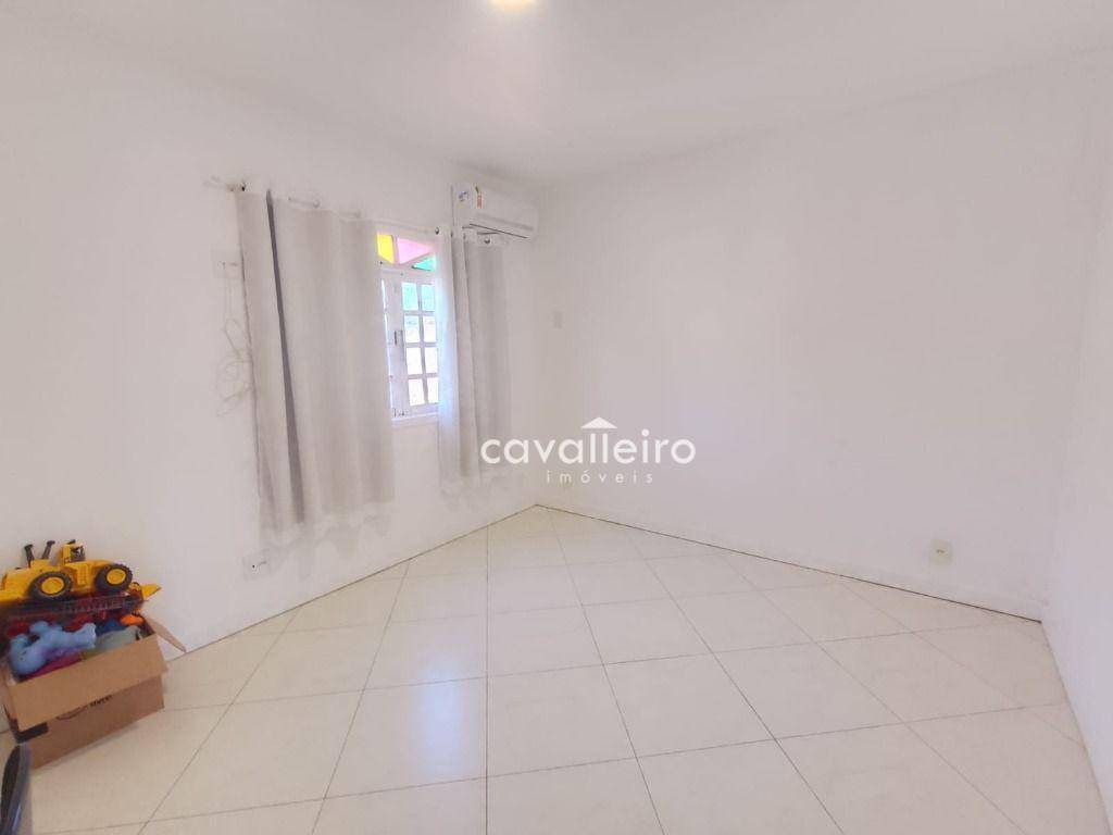 Casa à venda com 3 quartos, 240m² - Foto 26