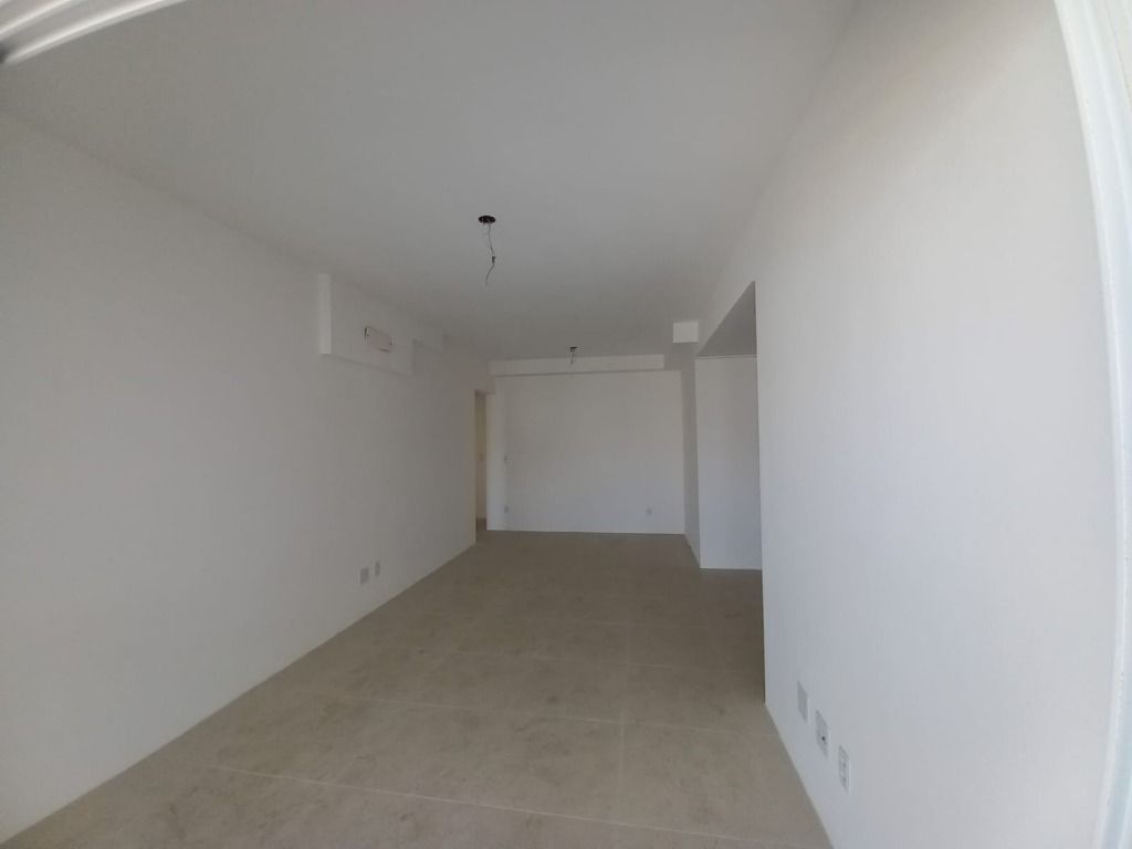 Apartamento à venda com 3 quartos, 140m² - Foto 10