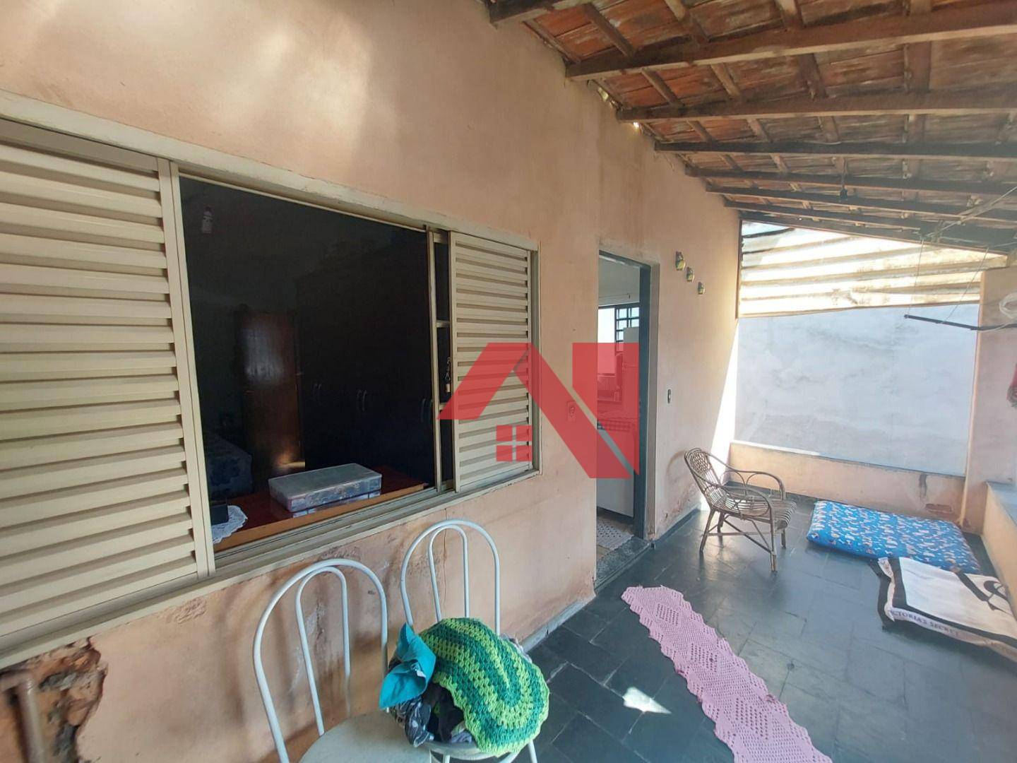 Casa à venda com 2 quartos, 90m² - Foto 12