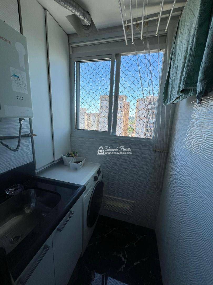 Apartamento para alugar com 2 quartos, 55m² - Foto 11