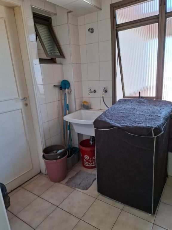 Apartamento à venda com 3 quartos, 97m² - Foto 27