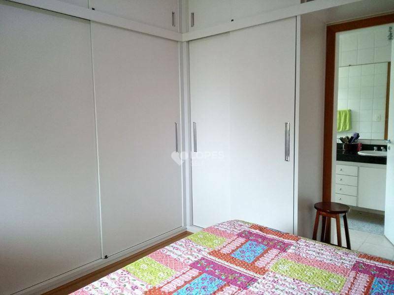 Apartamento à venda com 3 quartos, 119m² - Foto 3