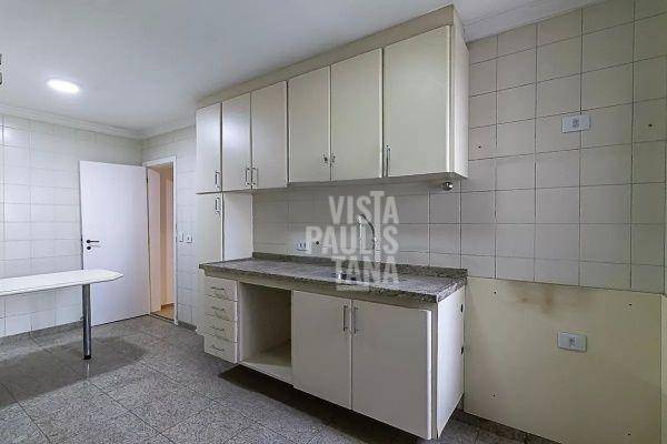 Apartamento à venda com 3 quartos, 127m² - Foto 7