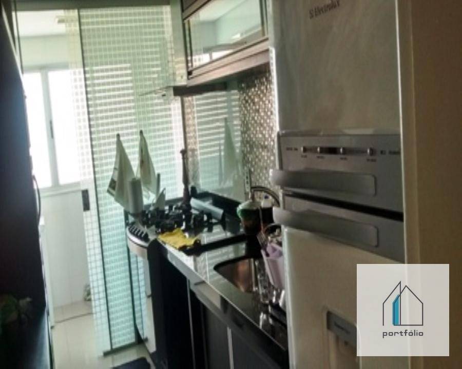 Apartamento à venda com 3 quartos, 96m² - Foto 7