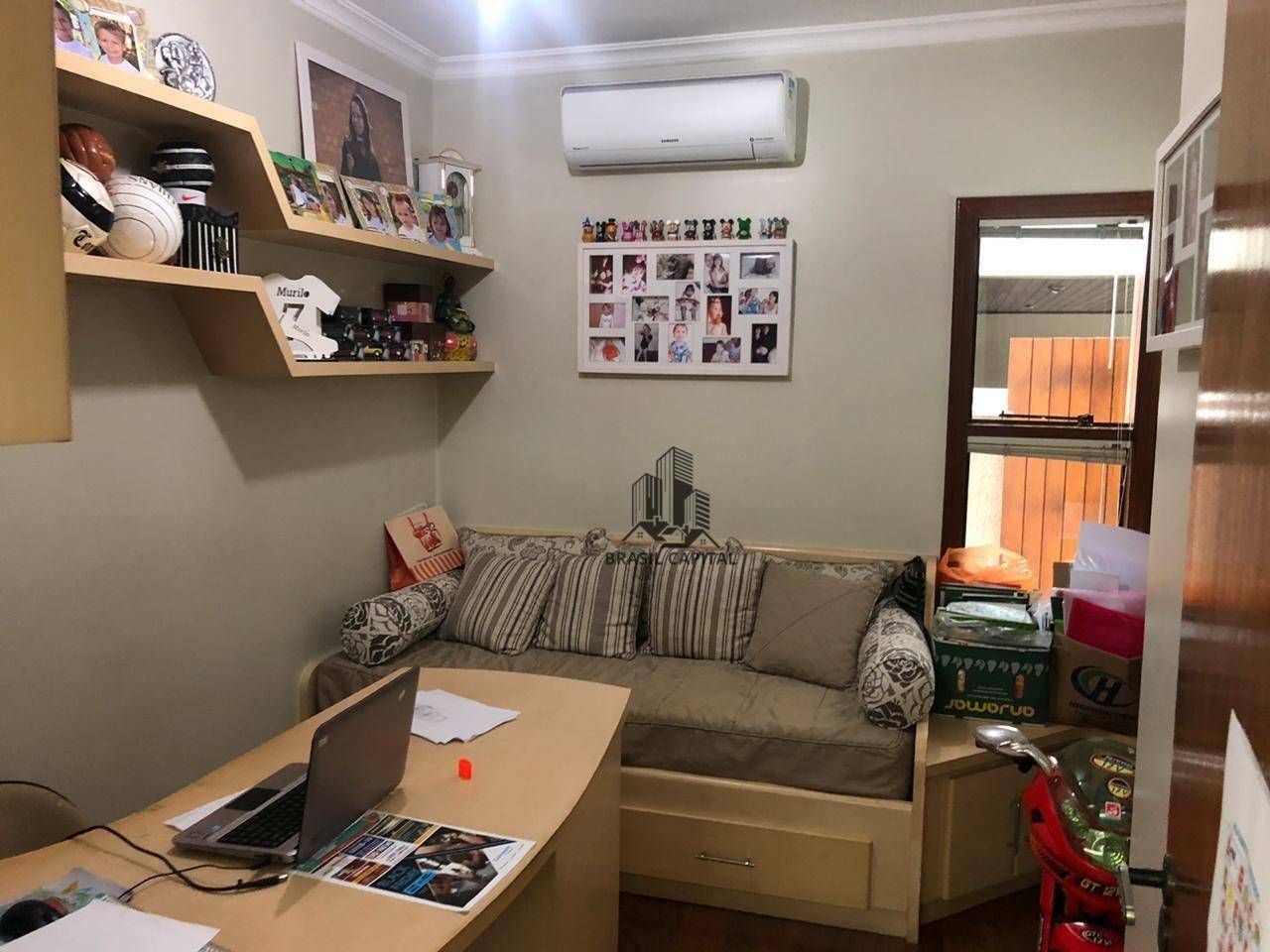 Sobrado à venda com 3 quartos, 300m² - Foto 17