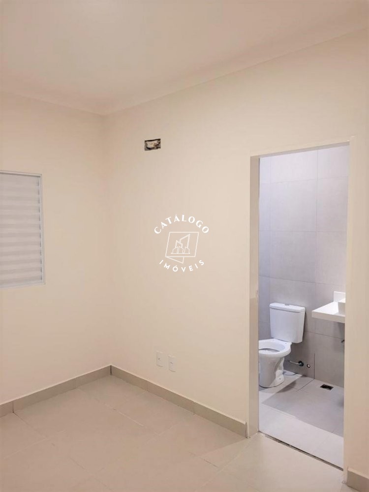 Casa à venda com 2 quartos, 220m² - Foto 8