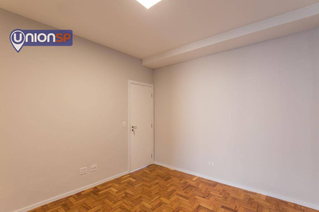 Apartamento à venda com 2 quartos, 67m² - Foto 5