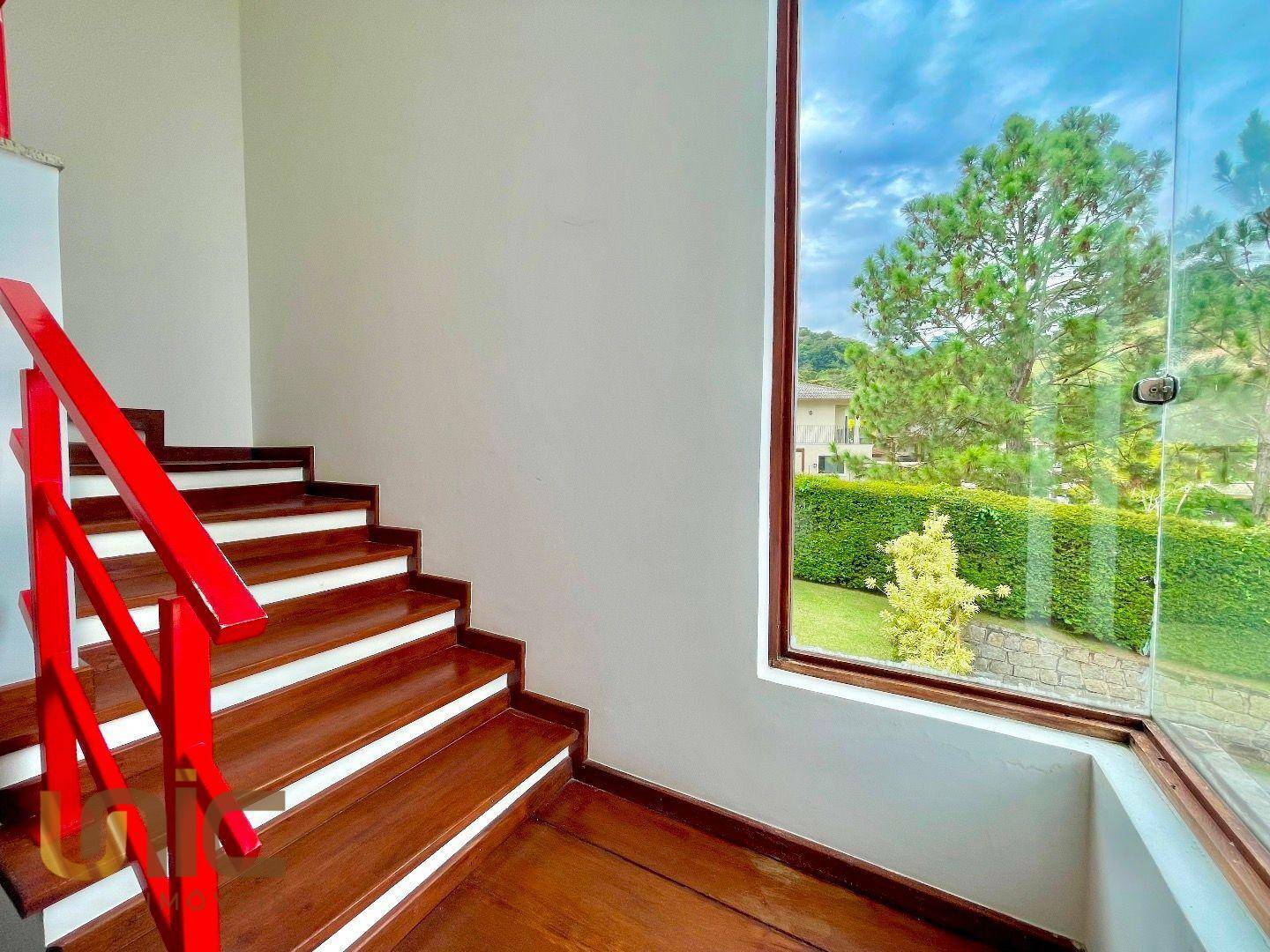 Casa de Condomínio à venda com 3 quartos, 220m² - Foto 18