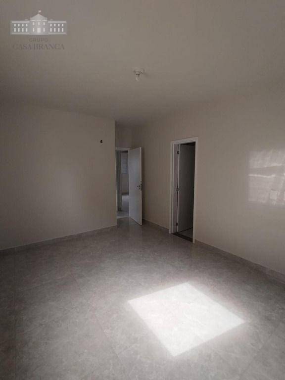 Apartamento à venda com 3 quartos, 233m² - Foto 4