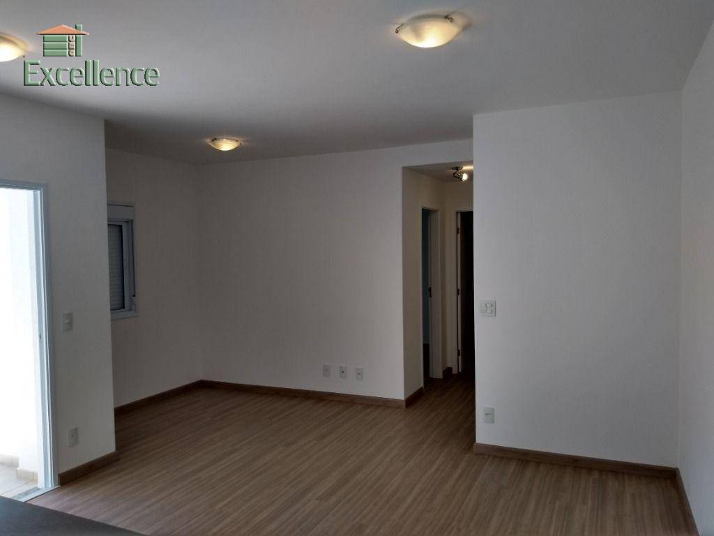 Apartamento para alugar com 2 quartos, 65m² - Foto 7