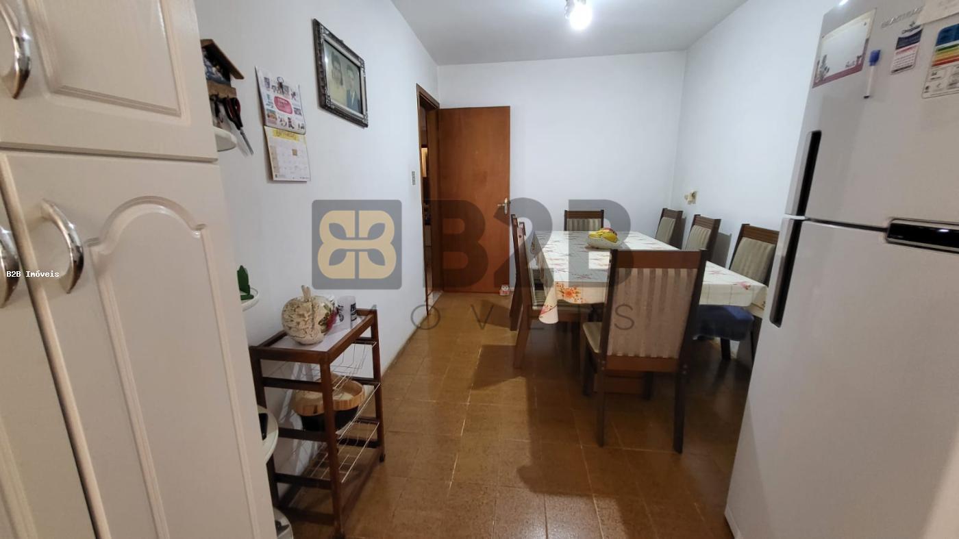 Casa à venda com 3 quartos - Foto 6