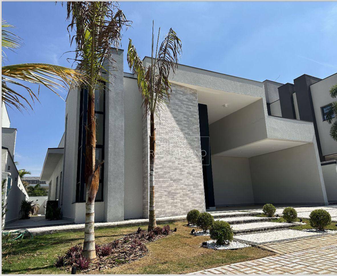 Casa de Condomínio à venda com 4 quartos, 261m² - Foto 1