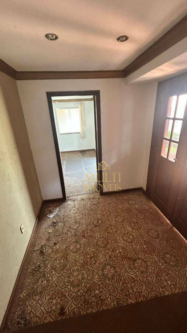 Casa à venda e aluguel com 5 quartos, 400m² - Foto 7