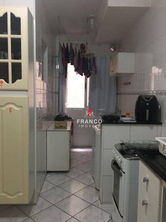 Apartamento à venda com 2 quartos, 67m² - Foto 8