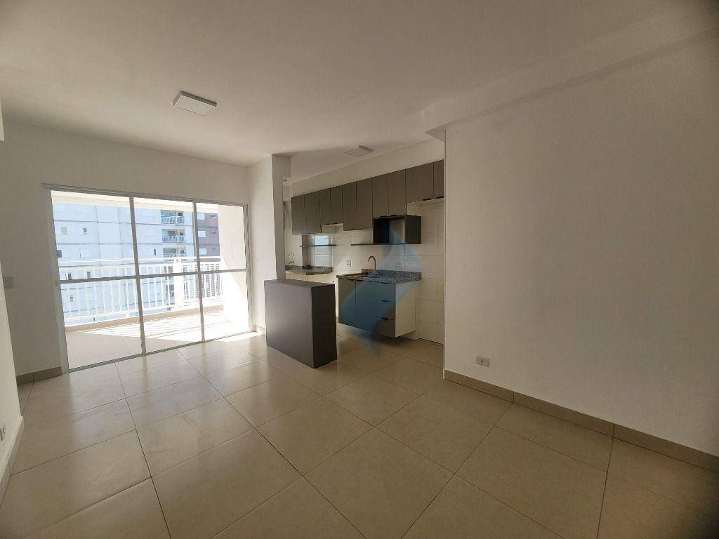 Apartamento para alugar com 2 quartos, 63m² - Foto 3