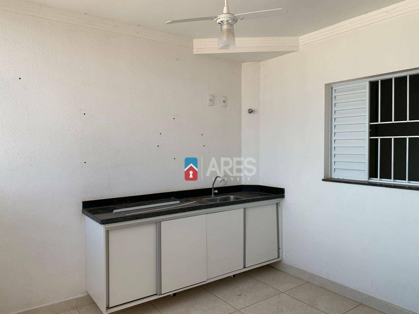 Apartamento para alugar com 2 quartos, 80m² - Foto 4