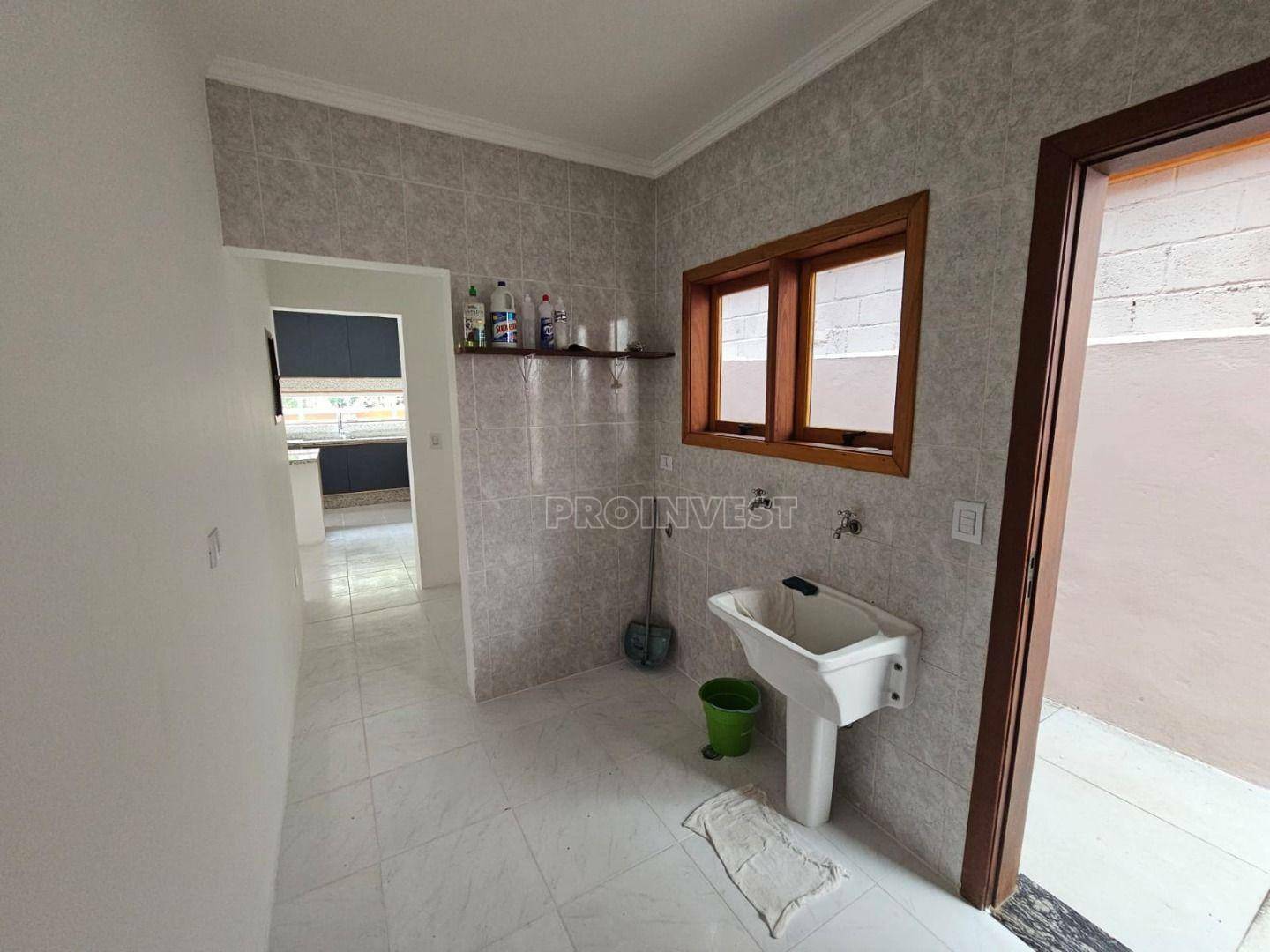 Casa de Condomínio para alugar com 3 quartos, 200m² - Foto 27