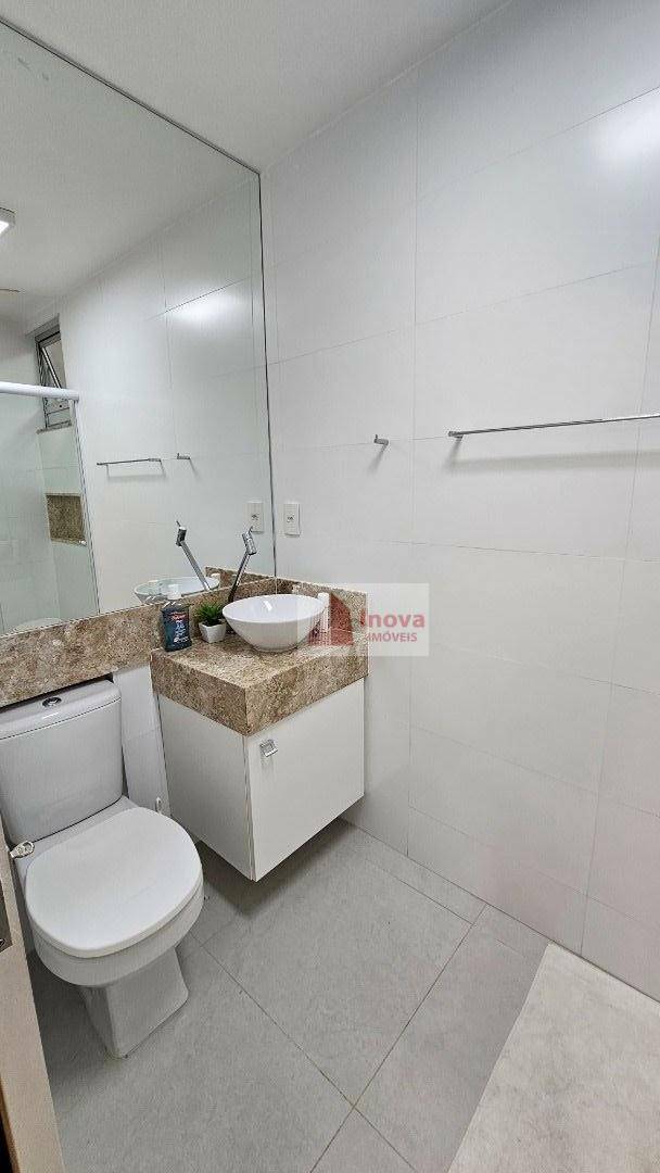 Apartamento para alugar com 2 quartos, 82m² - Foto 14