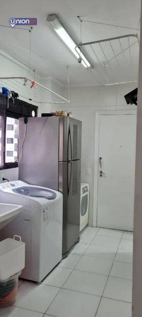 Apartamento à venda com 4 quartos, 188m² - Foto 6