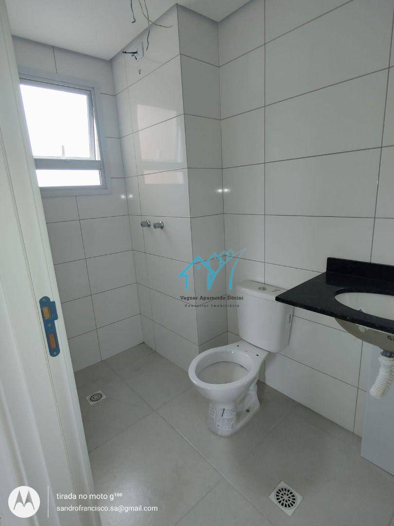 Apartamento à venda com 2 quartos, 72m² - Foto 4