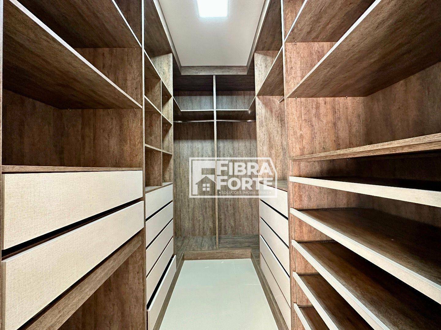 Casa, 4 quartos, 320 m² - Foto 4