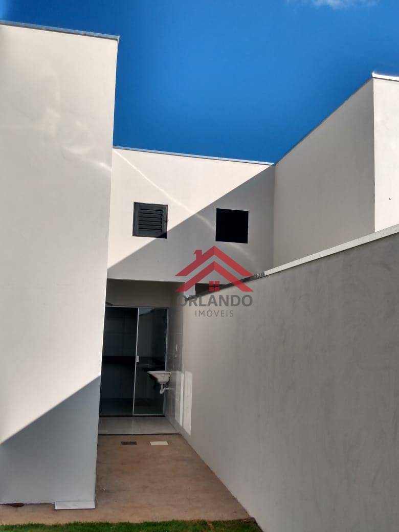 Casa à venda com 2 quartos, 68m² - Foto 9