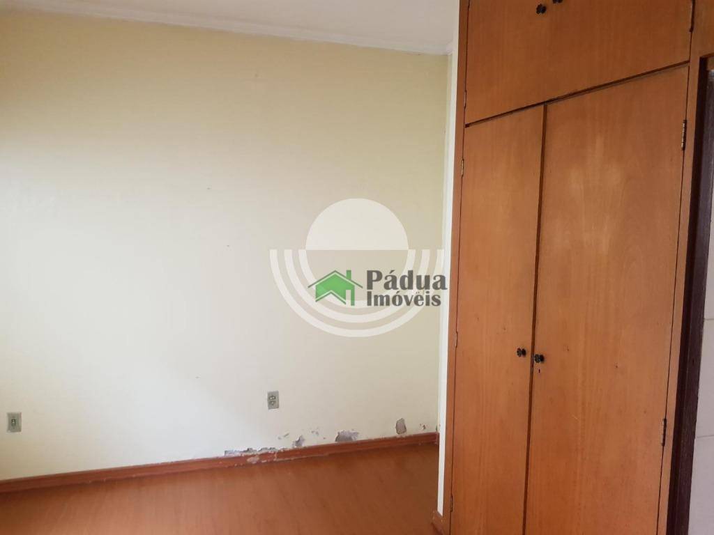 Casa à venda com 4 quartos, 250m² - Foto 20