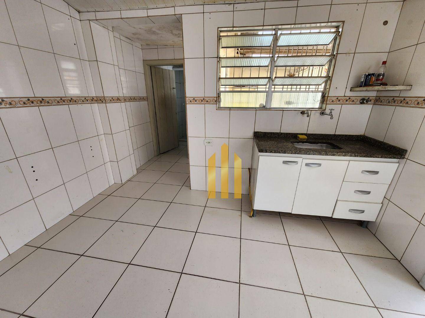 Casa para alugar com 1 quarto, 45m² - Foto 2