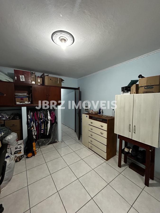 Casa para alugar com 5 quartos, 210m² - Foto 27