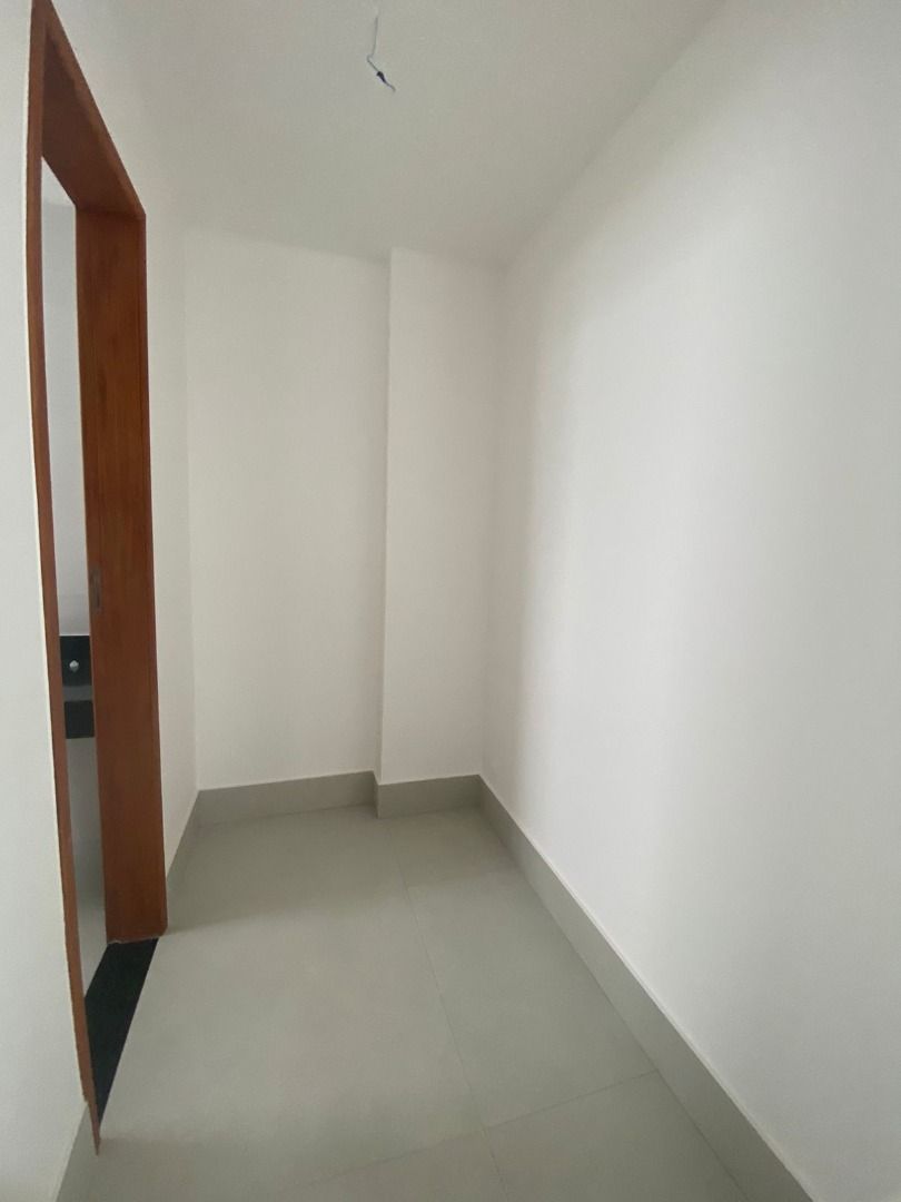 Apartamento à venda com 3 quartos, 94m² - Foto 11