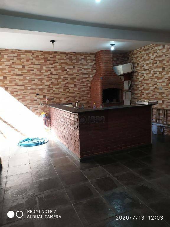 Sobrado à venda e aluguel com 3 quartos, 160m² - Foto 26