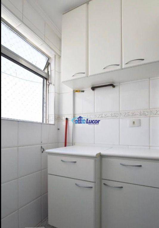 Apartamento à venda com 3 quartos, 67m² - Foto 4